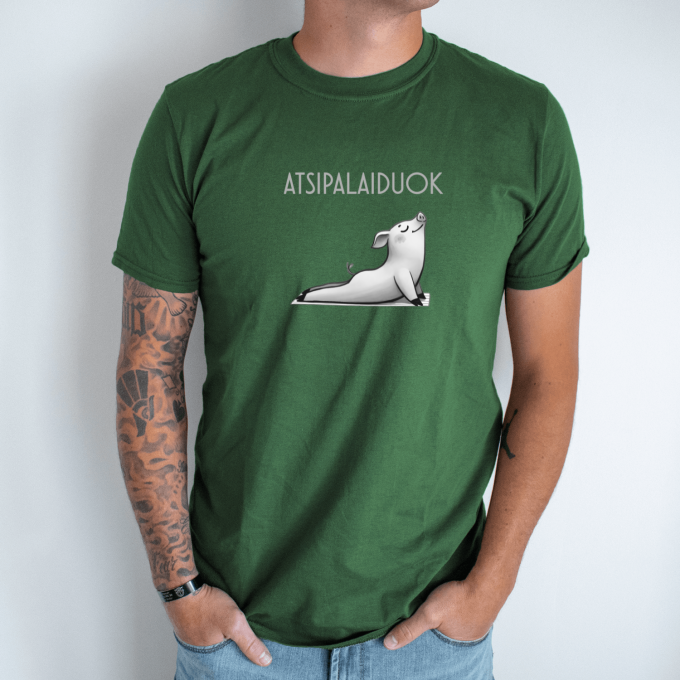 Unisex marškinėliai su spauda „Atsipalaiduojanti kiaulytė“ - Image 3