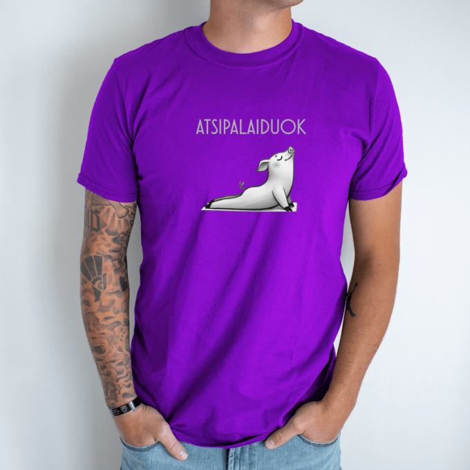 Unisex marškinėliai su spauda „Atsipalaiduojanti kiaulytė“ - Image 6
