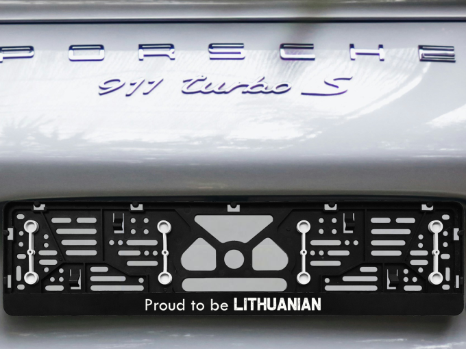 Numerių rėmelis su guminėmis tarpinėmis „Proud to be Lithuanian“
