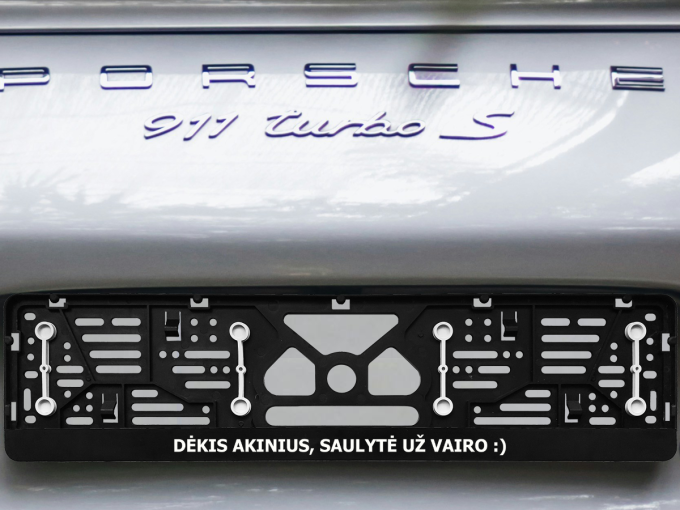Numerių rėmelis su guminėmis tarpinėmis „Saulytė už vairo“