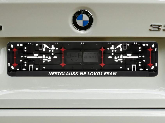 Wurth numerių rėmelis „Nesiglausk ne lovoj esam“