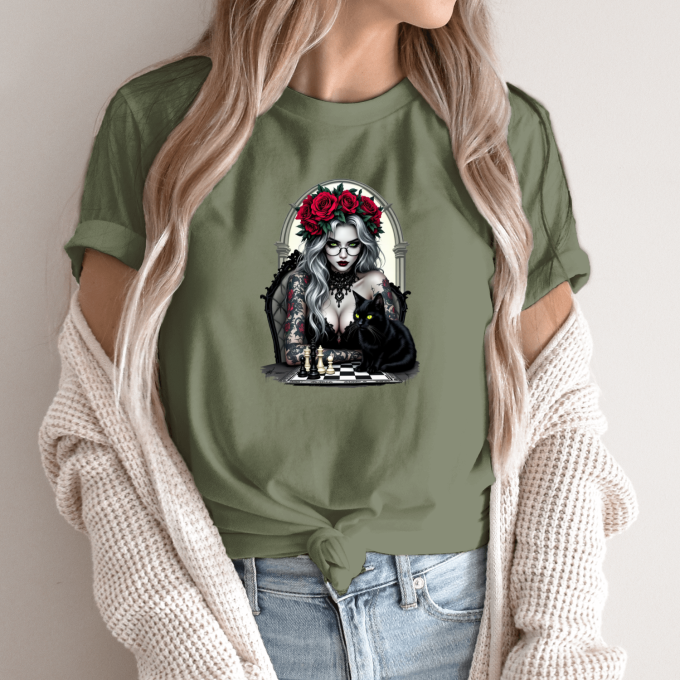 Unisex marškinėliai su spauda „Mistinė valdovė su kate“ - Image 2