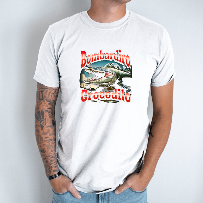 Unisex marškinėliai su spauda „Bombardiro Crocodilo Raudonasis erdvėlaivis“ - Image 2