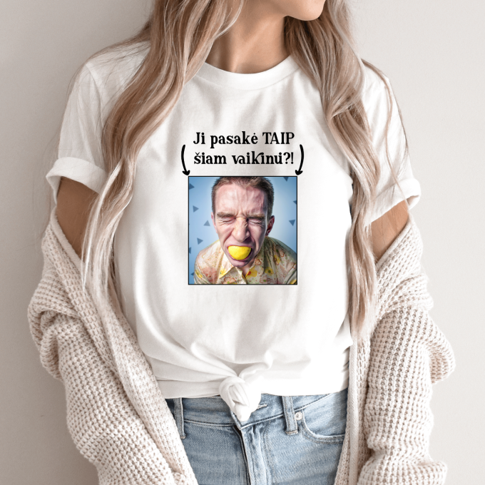 Unisex marškinėliai su spauda „Ji pasakė Taip“ - Image 2