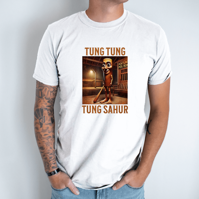 Unisex marškinėliai su spauda „Tung Tung Tung Sahur naktinis sargas“