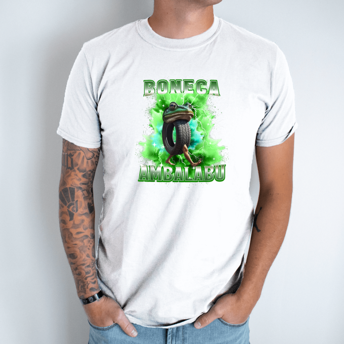 Unisex marškinėliai su spauda „Boneca Ambalabu Disko Žaibas “ - Image 2
