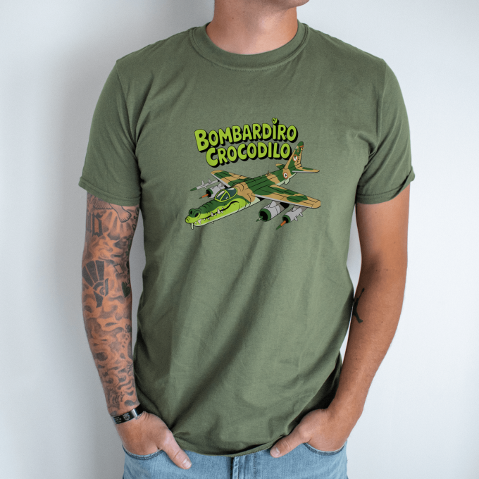 Unisex marškinėliai su spauda „Bombardiro Bombardier Crocodilo“ - Image 2