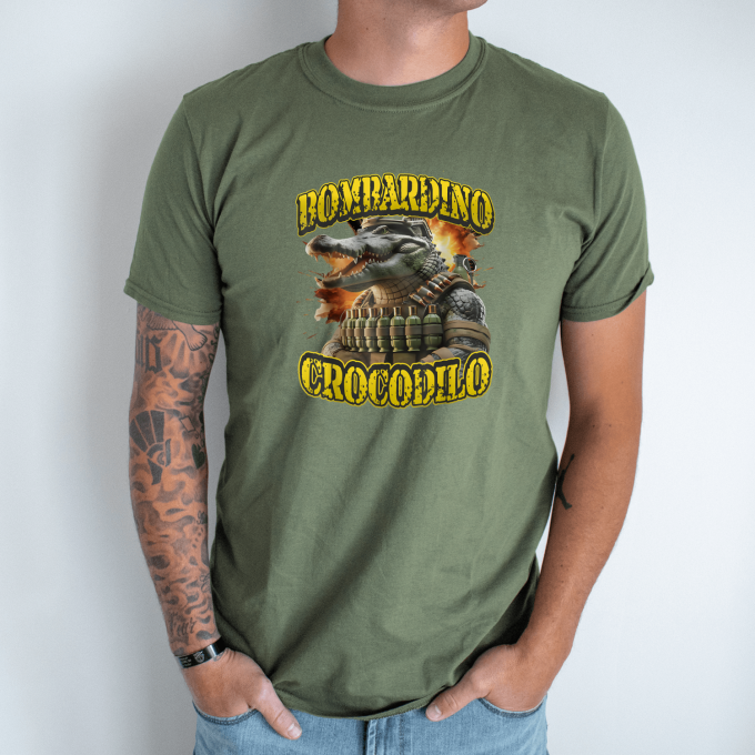 Unisex marškinėliai su spauda „Bombardino Crocodilo Granatų komandosas“ - Image 3