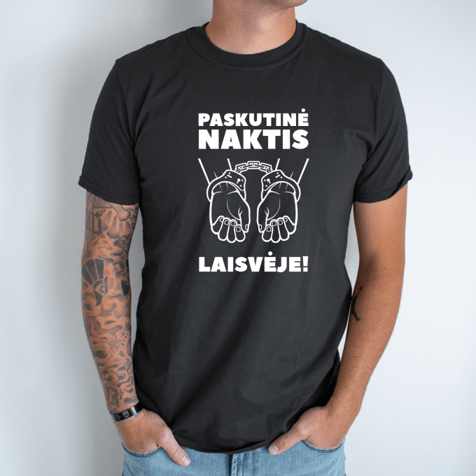 Unisex marškinėliai su spauda „Paskutinė naktis laisvėje!“ - Image 8