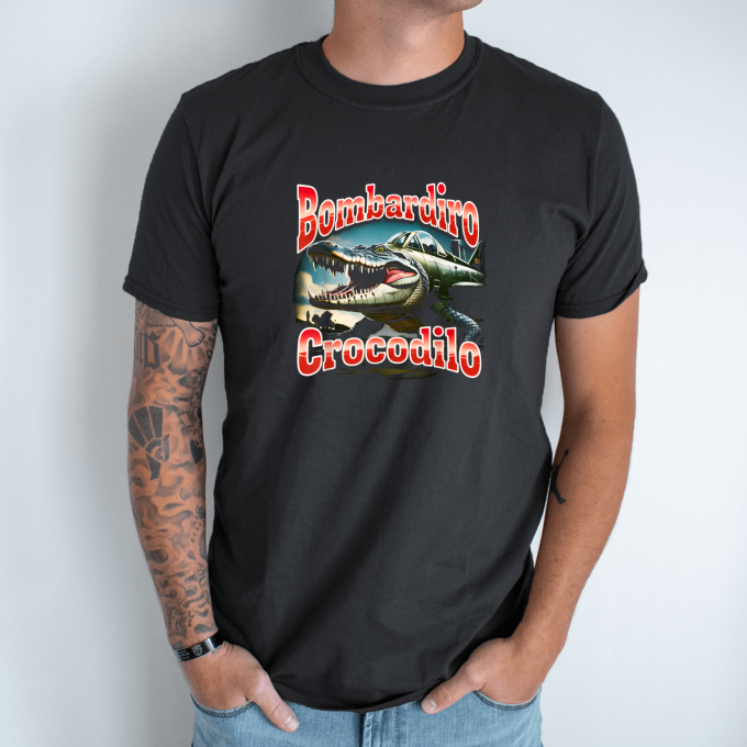 Unisex marškinėliai su spauda „Bombardiro Crocodilo Raudonasis erdvėlaivis“