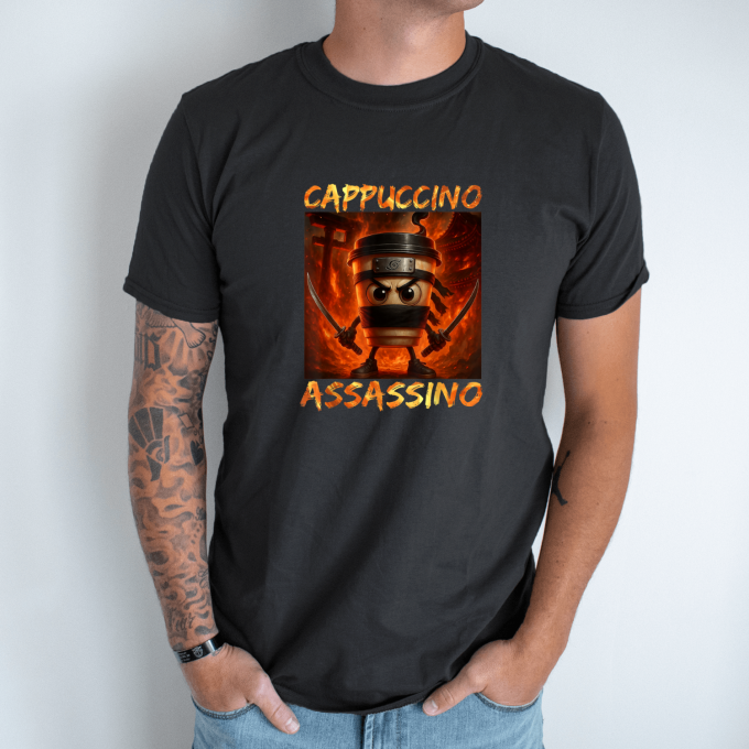 Unisex marškinėliai su spauda „Cappuccino Assassino Ugninis nindzė“ - Image 8