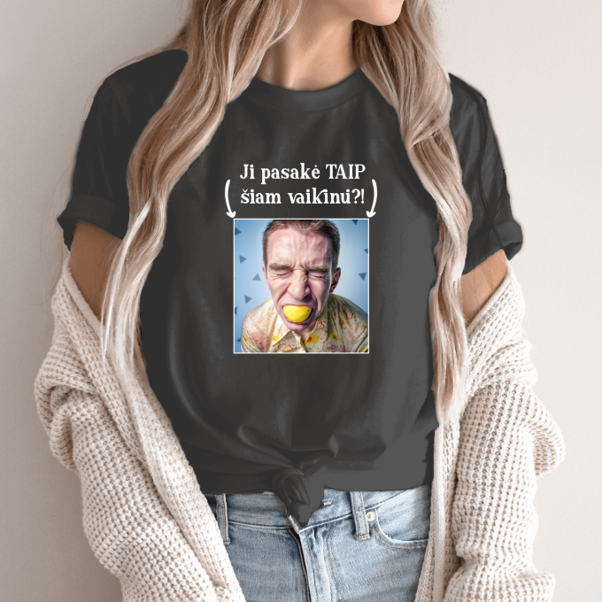 Unisex marškinėliai su spauda „Ji pasakė Taip“ - Image 6