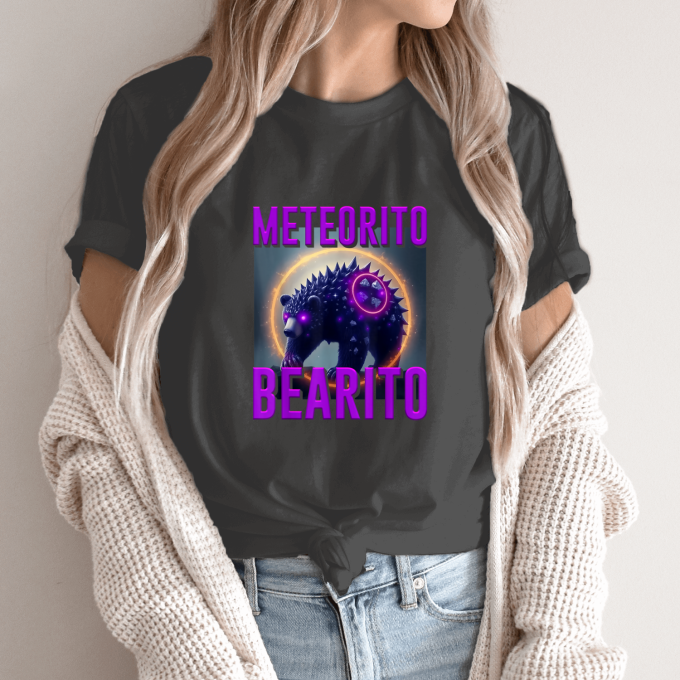 Unisex marškinėliai su spauda „Meteorito Bearito“ - Image 12