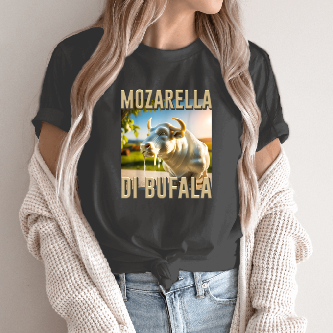 Unisex marškinėliai su spauda „Mozarella Di Bufala“ - Image 14
