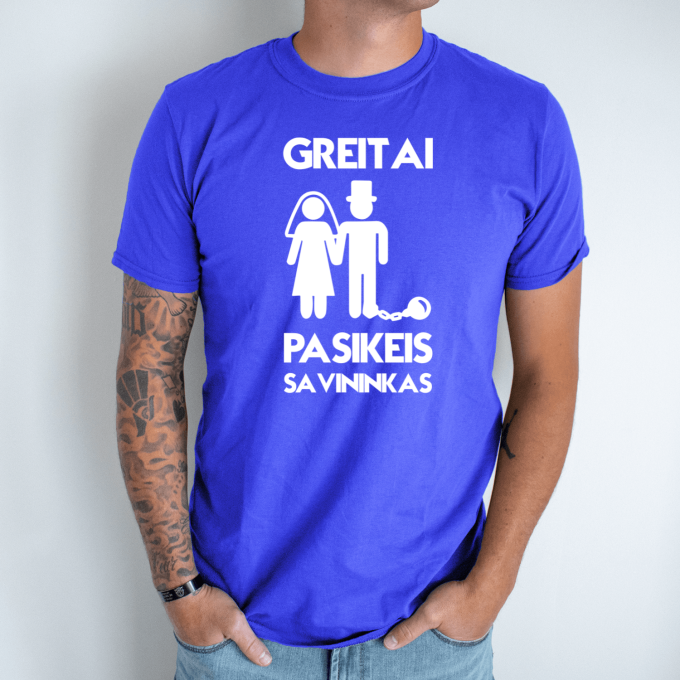 Unisex marškinėliai su spauda „Greitai pasikeis savininkas“