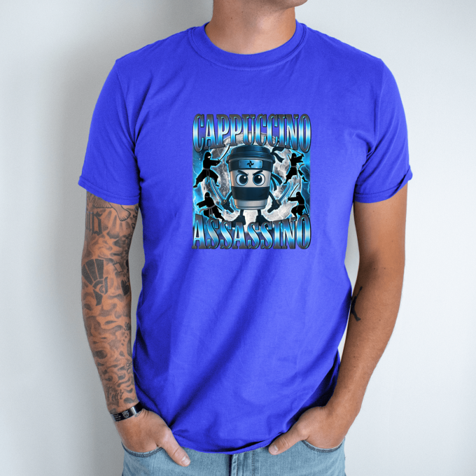 Unisex marškinėliai su spauda „Cappuccino Assassino Nindzių būrys“ - Image 3