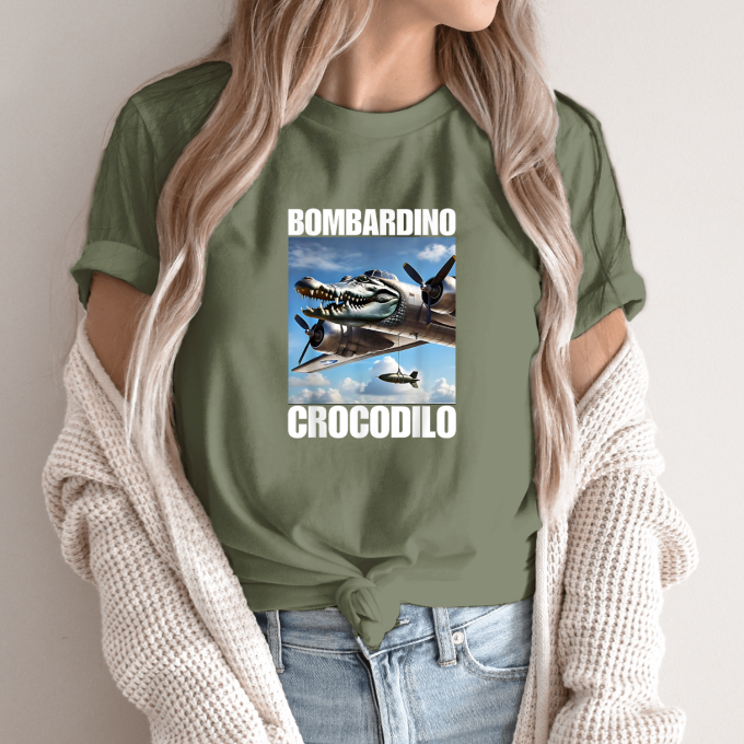Unisex marškinėliai su spauda „Bombardino Crocodilo“ - Image 8