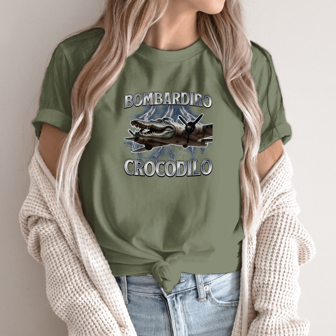 Unisex marškinėliai su spauda „Bombardiro Crocodilo Pilkoji audra“ - Image 10