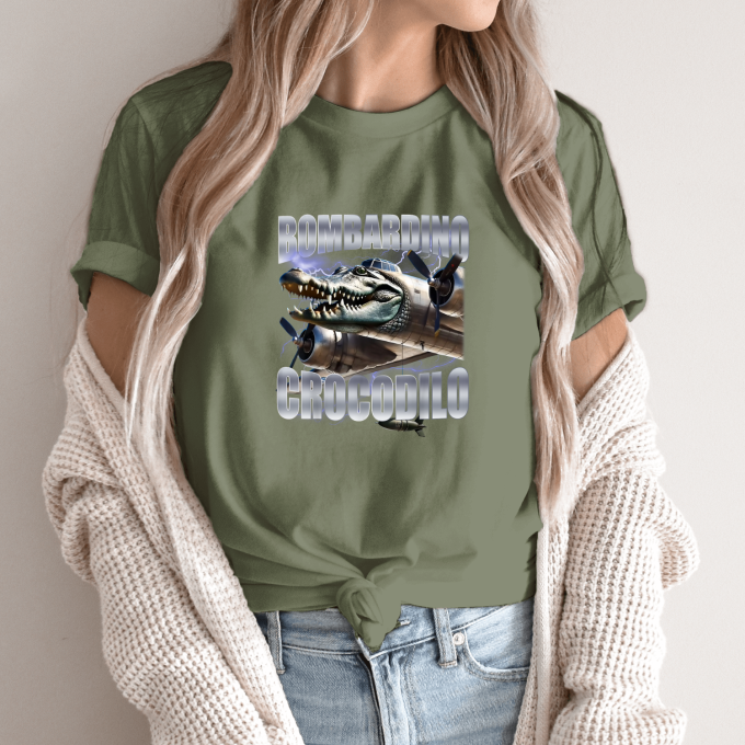 Unisex marškinėliai su spauda „Bombardiro Crocodilo Skrendantis monstras“ - Image 10