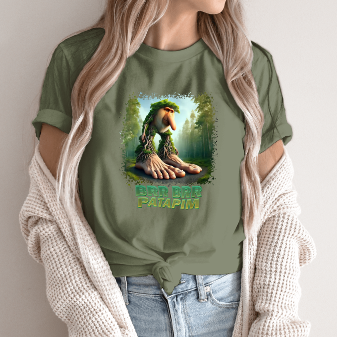 Unisex marškinėliai su spauda „Brr Brr Patapim“ - Image 10