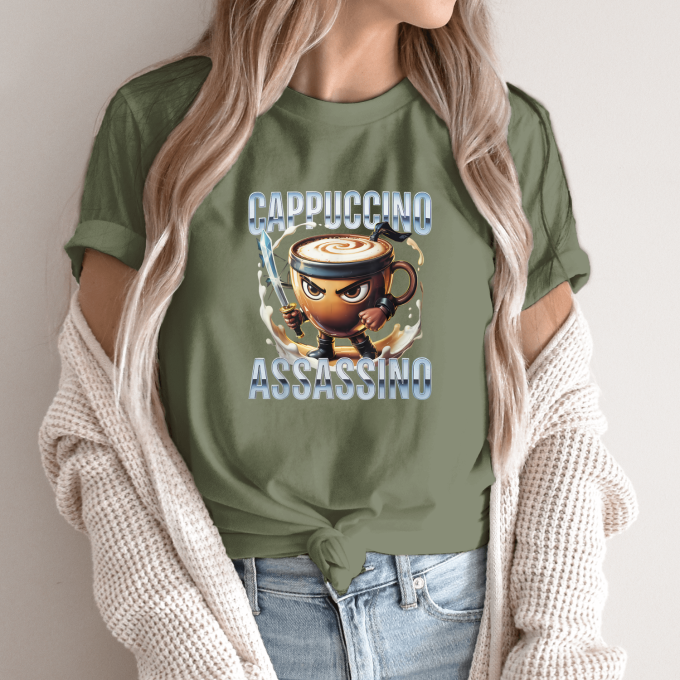 Unisex marškinėliai su spauda „Cappuccino Assassino Tikras Latte karys“ - Image 10
