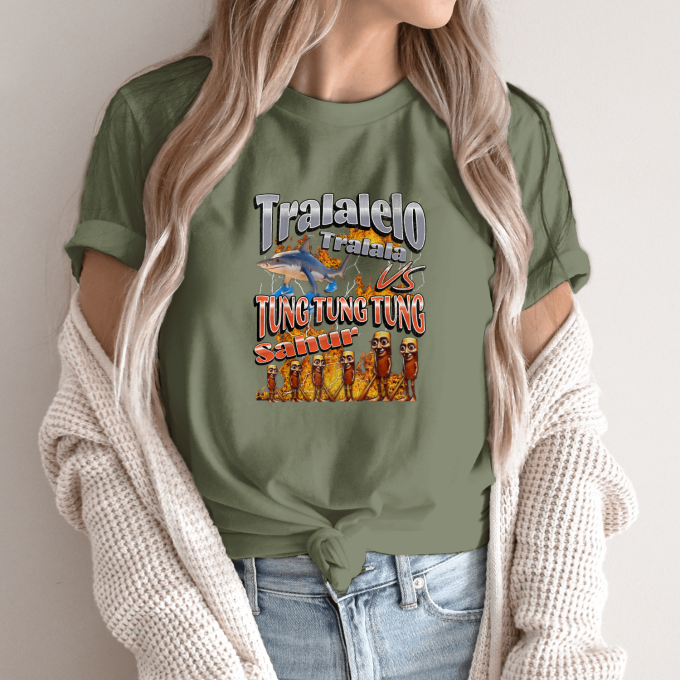 Unisex marškinėliai su spauda „Tralalelo VS Tung Sahur“ - Image 10