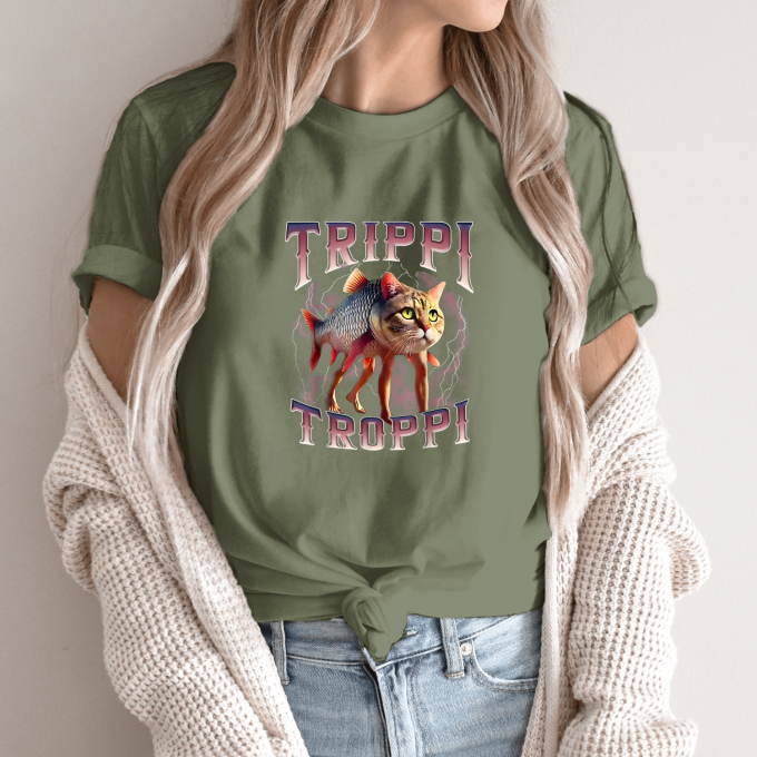 Unisex marškinėliai su spauda „Trippi Troppi katėžys“ - Image 10
