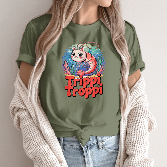Unisex marškinėliai su spauda „Trippi Troppi krabukė“ - Image 10