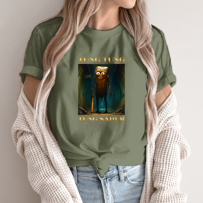 Unisex marškinėliai su spauda „Tung Tung Sahur“ - Image 10