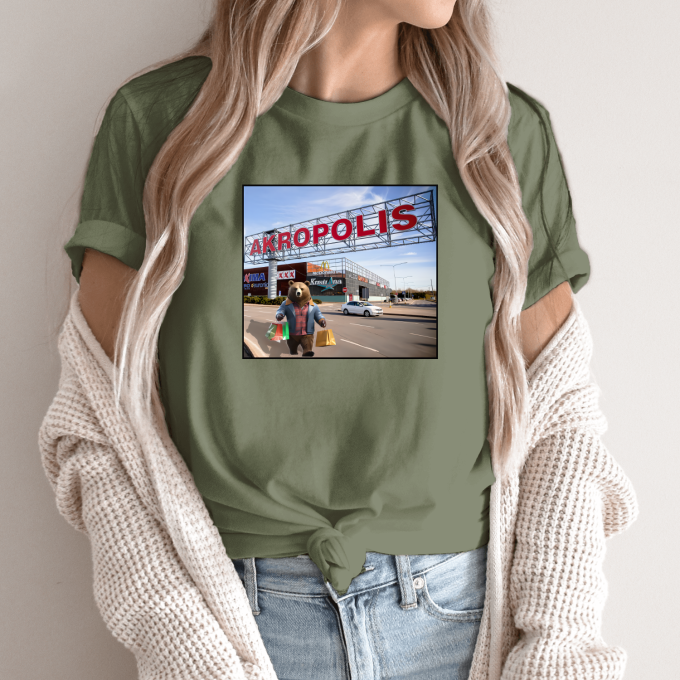Unisex marškinėliai su spauda „Meška apsipirko Akropolyje“ - Image 10