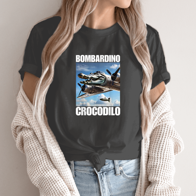 Unisex marškinėliai su spauda „Bombardino Crocodilo“ - Image 12