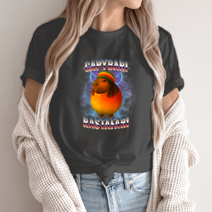 Unisex marškinėliai su spauda „Capybari Rastafari“ - Image 14
