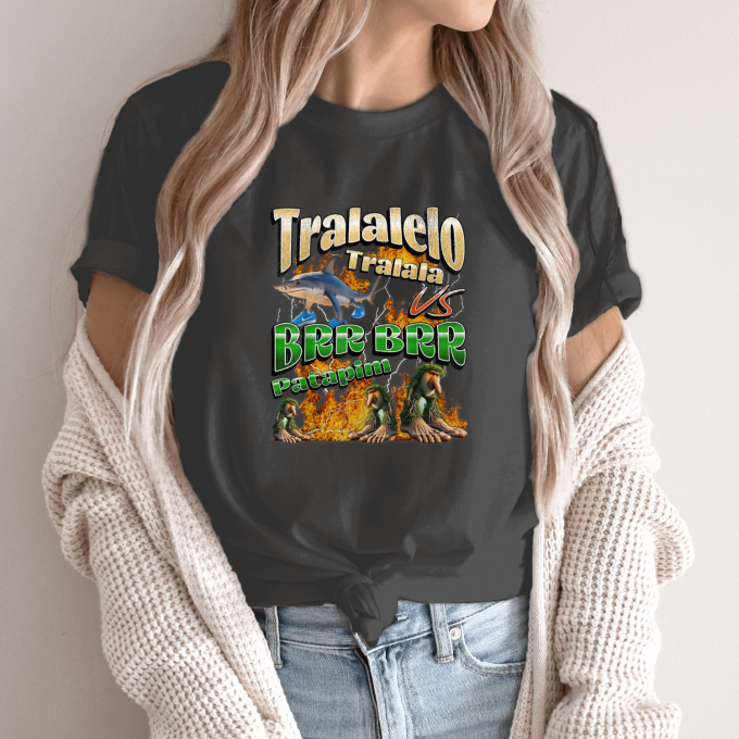 Unisex marškinėliai su spauda „Tralalelo VS Brr Patapim“ - Image 14
