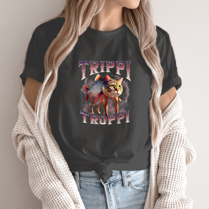 Unisex marškinėliai su spauda „Trippi Troppi katėžys“ - Image 14