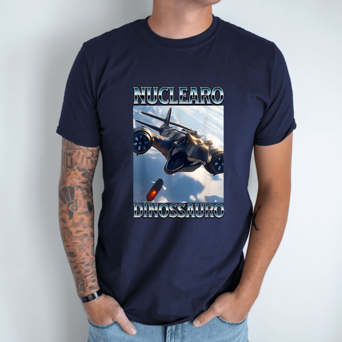 Unisex marškinėliai su spauda „Nuclearo Dinossauro“ - Image 7
