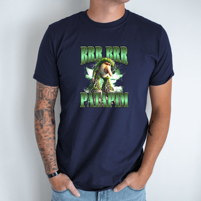 Unisex marškinėliai su spauda „Brr Brr Patapim Šaknų audra“ - Image 8