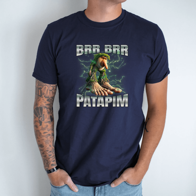 Unisex marškinėliai su spauda „Brr Brr Patapim žalias įkrovimas“ - Image 8