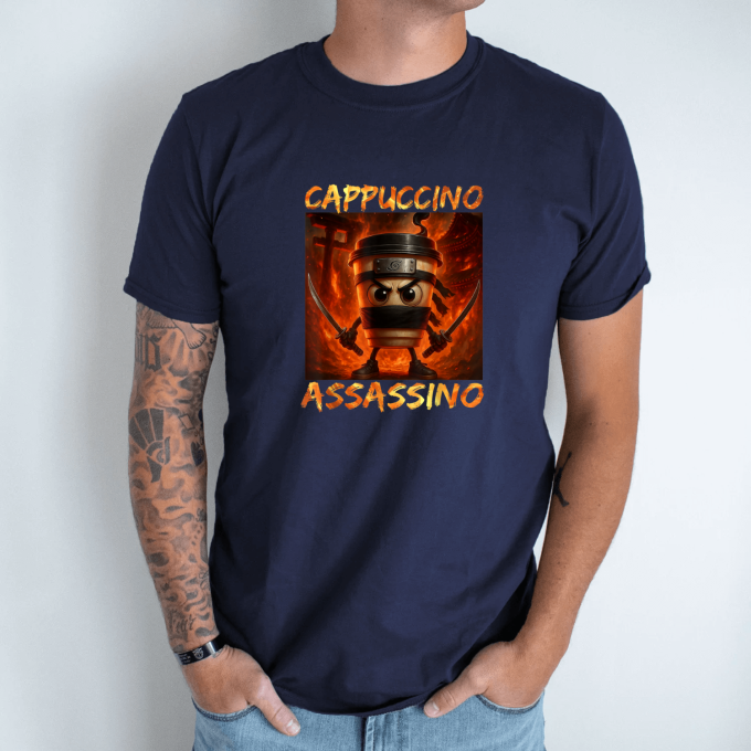 Unisex marškinėliai su spauda „Cappuccino Assassino Ugninis nindzė“ - Image 6
