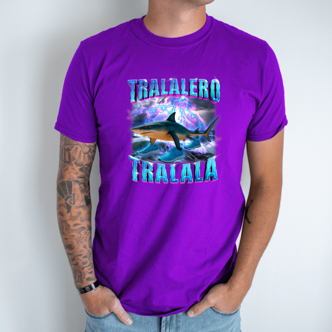 Unisex marškinėliai su spauda „Tralalero Tralala žaibas“ - Image 5