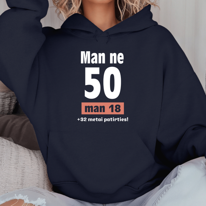 Unisex džemperis su spauda „Man ne 50“ - Image 6