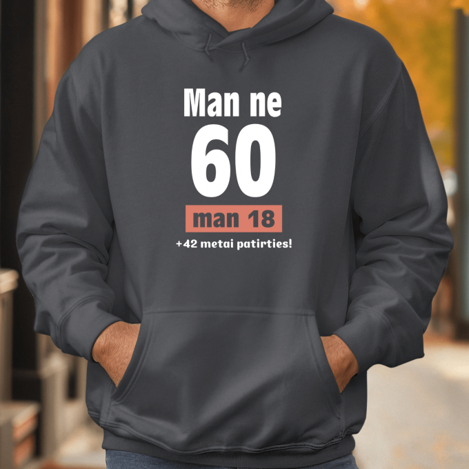 Unisex džemperis su spauda „Man ne 60“ - Image 3