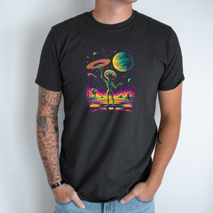 Unisex marškinėliai su spauda „Marsietis demonstruoja“ - Image 5