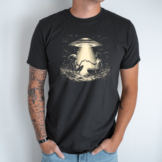 Unisex marškinėliai su spauda „Marsietiškas ryšys“ - Image 7