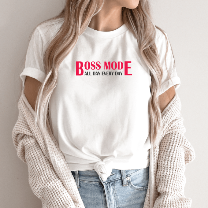 Unisex marškinėliai su spauda „Boss mode“ - Image 8
