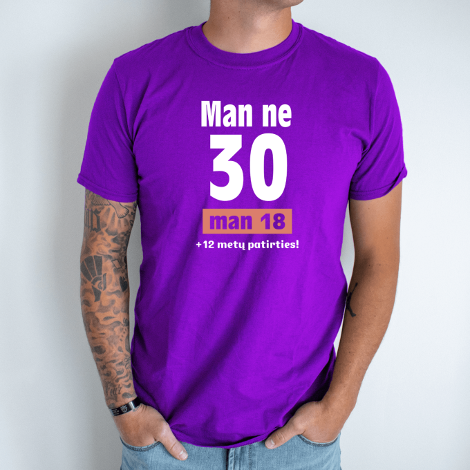 Unisex marškinėliai su spauda „Man ne 30“ - Image 4