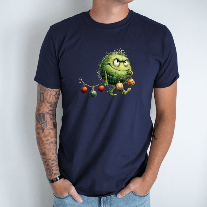 Unisex marškinėliai su spauda „Kalėdų vagis“ - Image 6