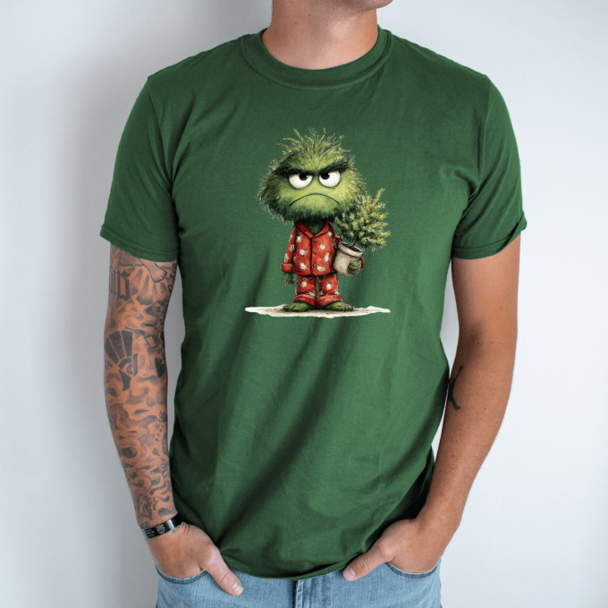 Unisex marškinėliai su spauda „Kalėdų niurzga“ - Image 5